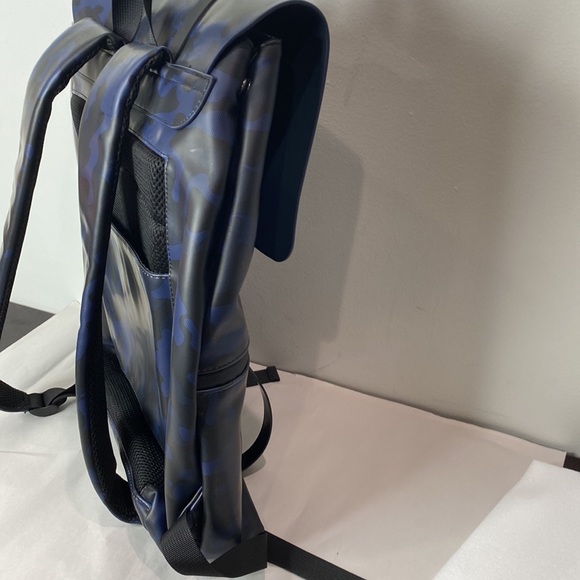 Duchamp Fold-over Backpack - Picture 5 of 8